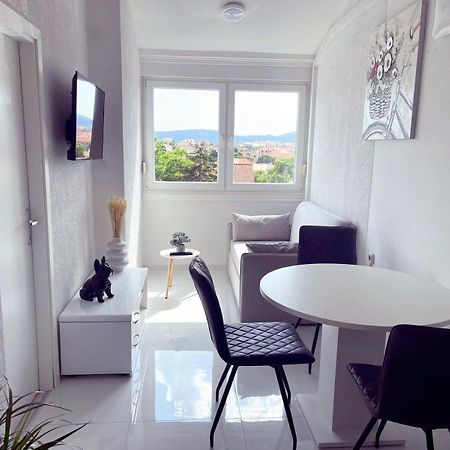 Apartman Moon Zara Esterno foto