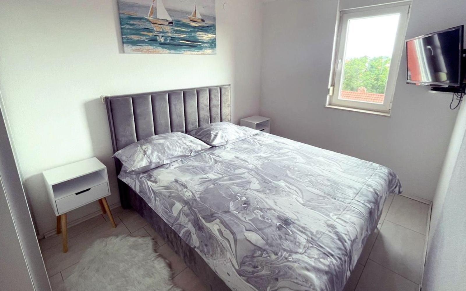 Apartman Moon Zara Esterno foto